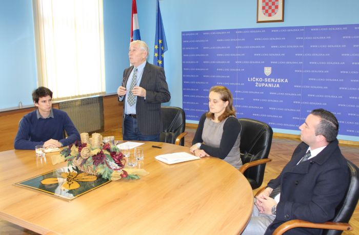 1b56d005723ad175e526bbe57567b8ab_l