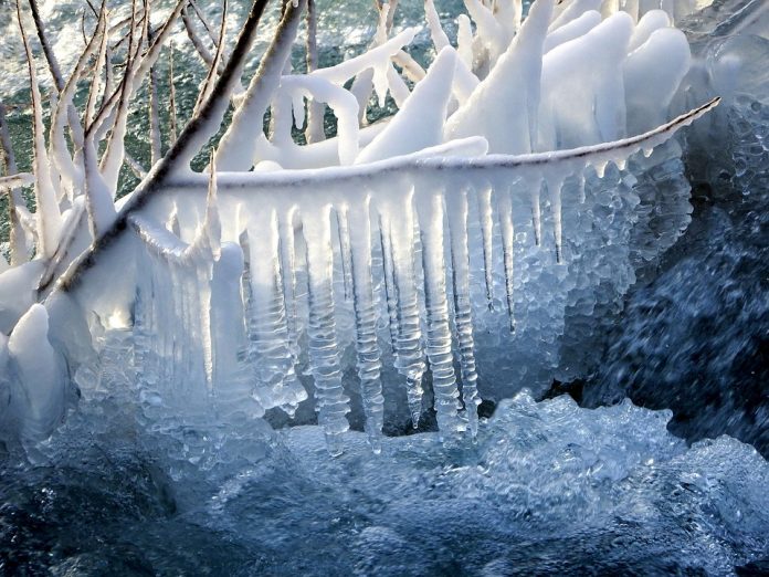 icicles-3157278_960_720