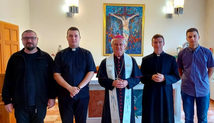 Bogoslovi u Gospiću