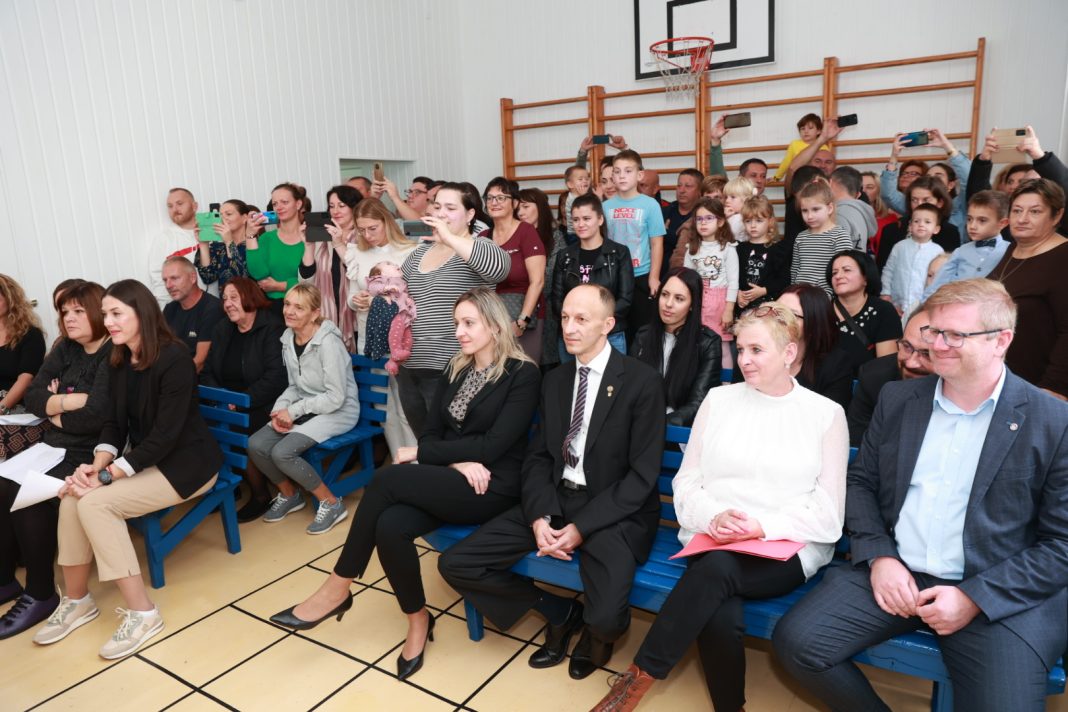 Dan skole Karlobag (13)