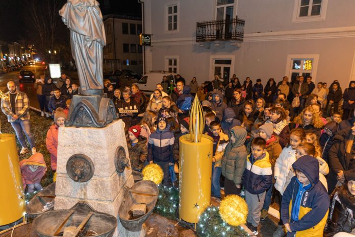 1 Adventska svijeća (15)