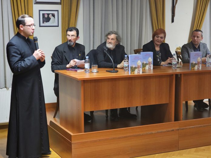 20231218_190144-scaled