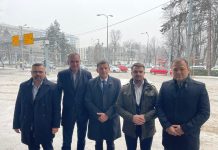 ‘Milanović je farsa i laž. Birači, čuvajte se političkih patuljaka koji se žele predstaviti kao gorostasi!‘