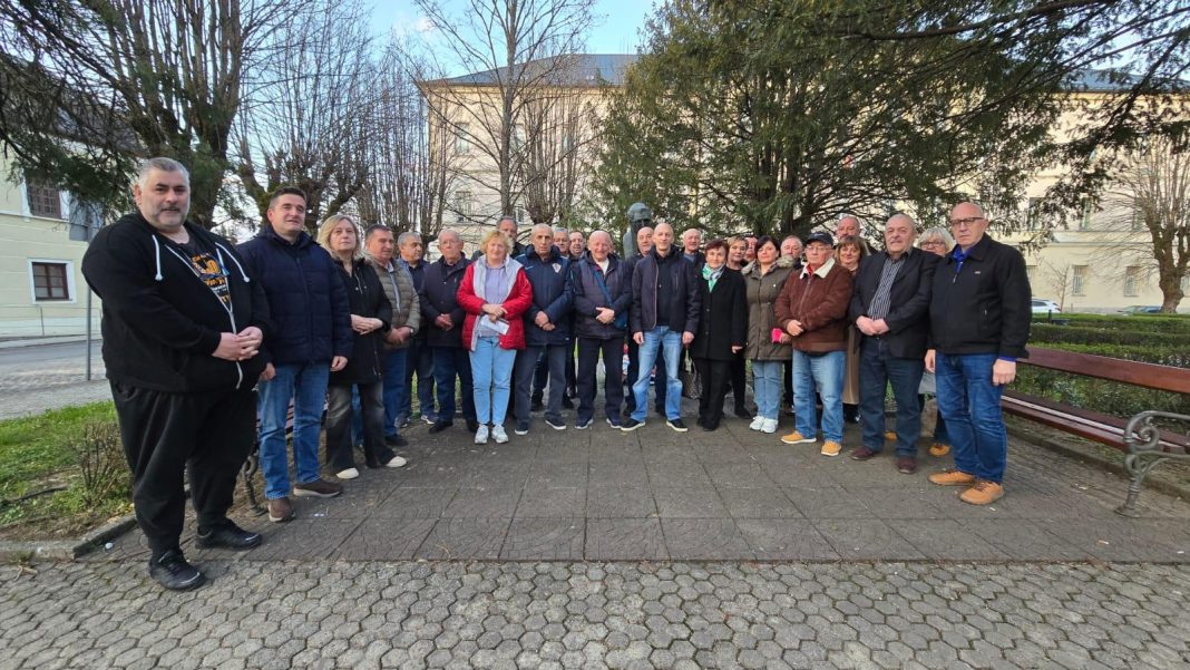 a46d0826-cc85-4bc7-8a69-d2d4b59de2f6