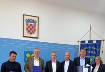 Župan Petry potpisao ugovore vrijedne 225 tisuća eura za ulaganja u pomorsko dobro na području Senja, Novalje i Karlobaga
