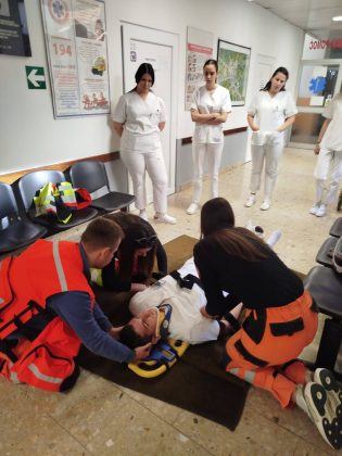 Hitna medicinska sluzba2