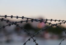 58-godišnjak postavio žilet-žicu uz suhozide u blizini obiteljskih kuća