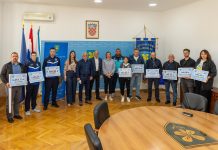 Dodijeljeni čekovi sportskim klubovima, sportašima i ustanovama s područja Ličko-senjske županije