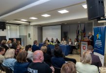 U Gospić održan okrugli stol pod nazivom „Naukovanje koje povezuje – suradnja obrazovanja i gospodarstva“