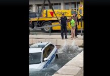 Policijski automobil u Senju završio u moru