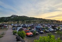 Stari automobili i šatori pod Velebitom: Carbage Run nakratko stigao u Šušanj